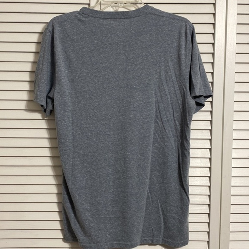 Abercrombie & Fitch V-neck T-shirt - Picture 4 of 8
